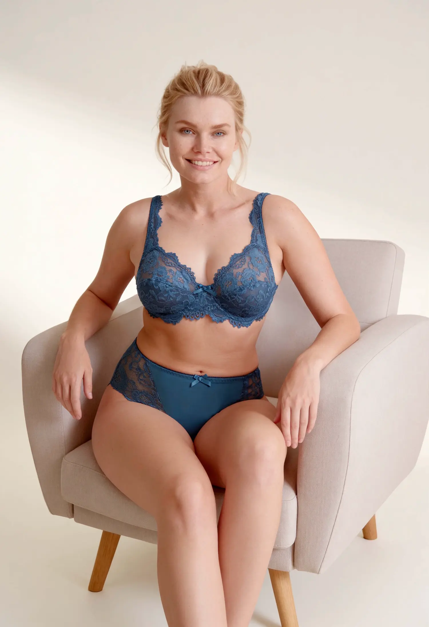 FS2026_Classic lace_S.19_24660-562_734