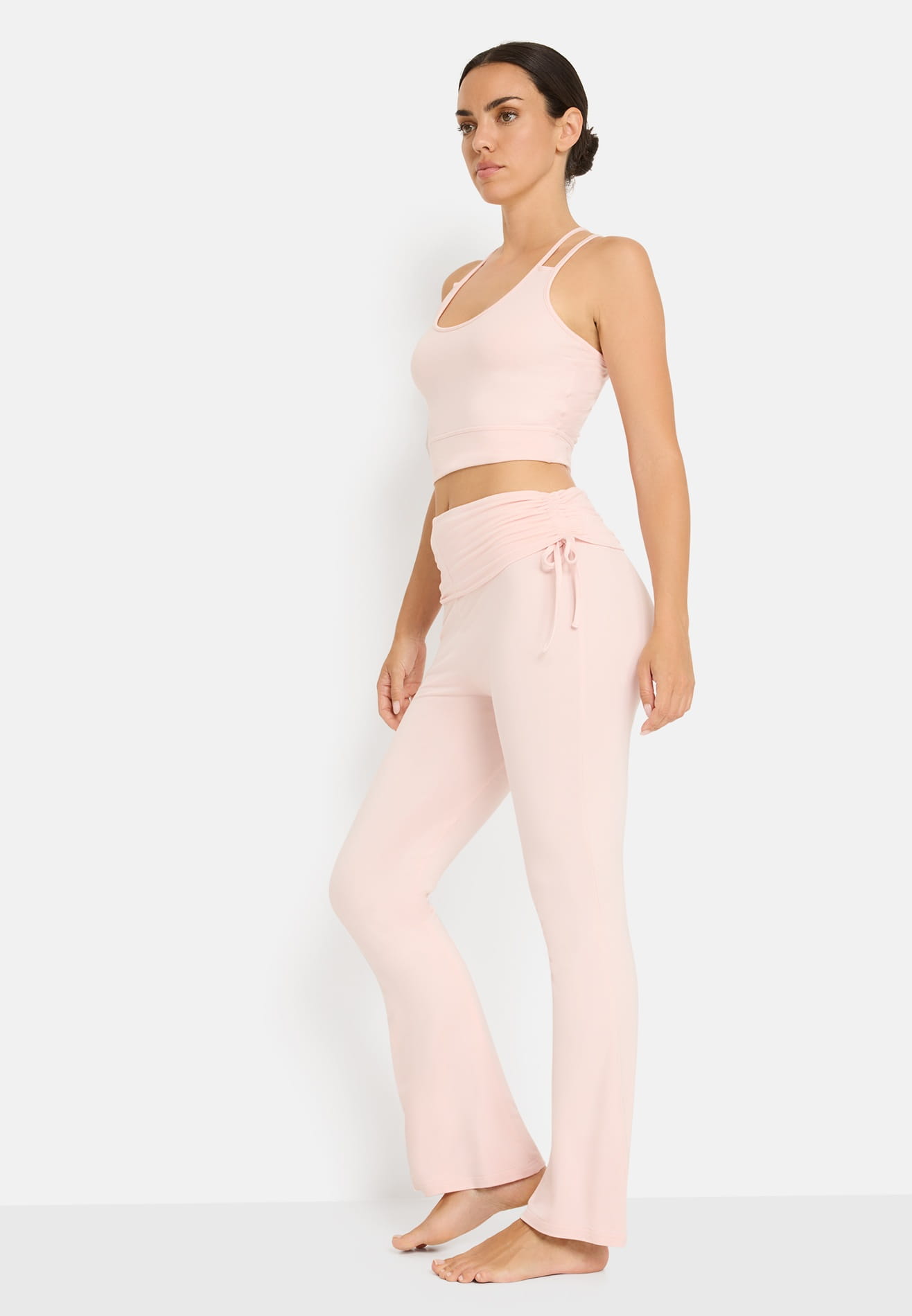 LSCN_by_LASCANA_Shirt_73717066_rosa_24.99EUR und LSCN_by_LASCANA_Schlaghose_22595922_rosa_39.99EUR